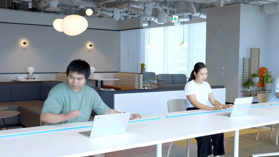 Разработчики Google из Японии создали клавиатуру Gboard, сравнимую с ростом человека